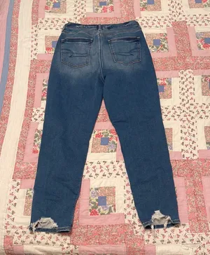 American Eagle Ripped Mom Jeans thumbnail 2
