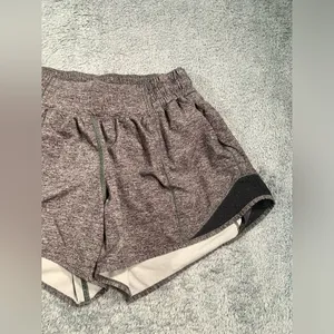 Lululemon athletica Hotty hot short long Heather Gray Athletic Shorts 4” size 6 thumbnail 3