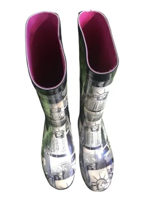 Women’s Photo-Print Rain Boots - Black & White City Scenes thumbnail 4