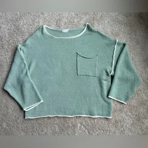 Women's Altard State Green Sweater with Pocket thumbnail 1