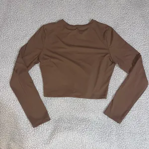 Cropped Long Sleeve Brown Size M thumbnail 4