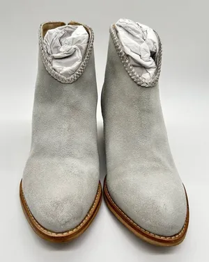 Journee Boots Womens‎ 6 Gray Leather Gracie Block Heel Western Bootie NEW thumbnail 1