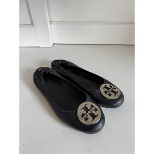 Tory Burch Reva‎ black ballet flats size 7M. Lightly worn thumbnail 2