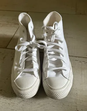High-Top Converse White thumbnail 1