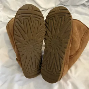 EUC UGG Classic Tall II Chestnut Boots thumbnail 6