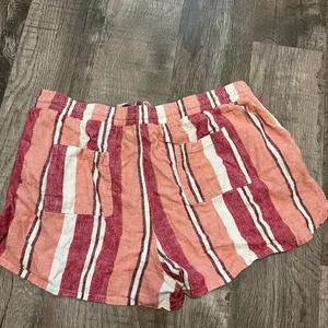 Universal Threads Stripped Shorts thumbnail 3