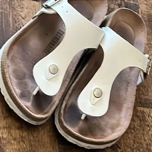 CUSHIONAIRE Leah Leather Thong Sandals Size 7 Granola thumbnail 14