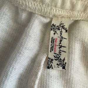 Cutest White Ivory Long Flowy Free People Lounge Pants thumbnail 7