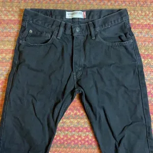 Retro Y2k Levis 505 Black Straight Fit Jeans thumbnail 3