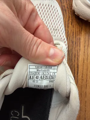 Brooks GTS 23 Women's Neutral-Run Sneakers in Pale Pink and Cream Size 8.5 thumbnail 5