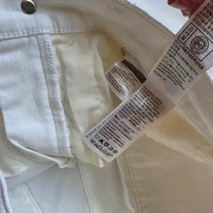 Levis 311 Shaping Skinny Capri Jeans White Stretch Cropped Denim‎ Pants Size 30 thumbnail 4