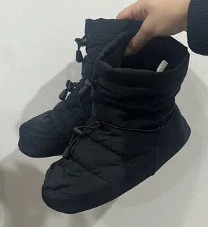 Ballet Black Warmup Boots 🩰 Size 9 thumbnail 1
