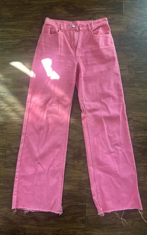 SheIn Pink Jeans thumbnail 1