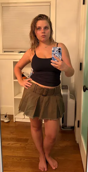 Signature 8 olive mini skirt thumbnail 1