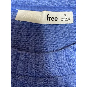 Aritzia Wilfred Free Women Blue Ribbed Knit Long Sleeve Cropped Sweater Top Sz S thumbnail 5