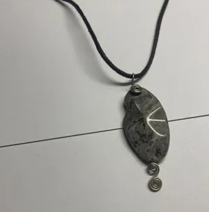 Women’s Grey Natural Stone Pendant / Black Cord Costume Necklace thumbnail 3