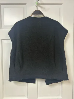 Sleeveless Open-Front Vest in Charcoal thumbnail 3