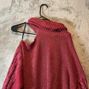 Torrid‎ Cold Shoulder Metallic Pullover Sweater Size 2X Red Metallic Knit New thumbnail 6