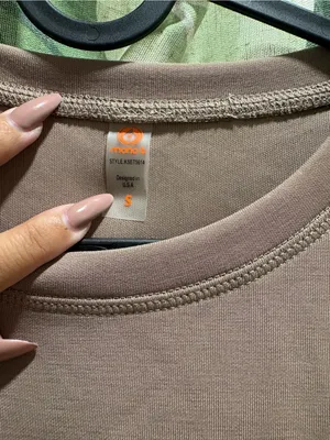 Mono B Sleeveless Crewneck Tank Top thumbnail 3