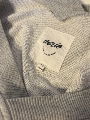 Aerie V Neck Crewneck Relaxed Crop Sweater Sweatshirt Light Grey Womens Small thumbnail 3