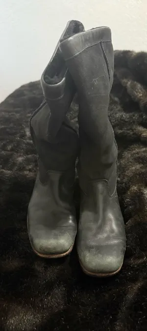 UGG Australia Tall 5594 Boots Black Suede Shearling Lined Womens Size 8.5 thumbnail 2