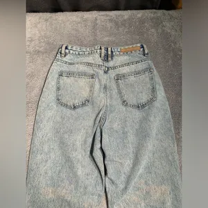 White fox boutique Light Wash Denim Jeans 27 thumbnail 10