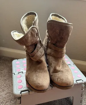 Style and Co Booties with Fur size 7 thumbnail 1