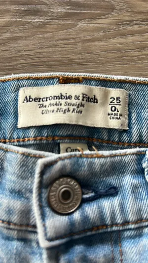 Abercrombie Ankle Straight thumbnail 2