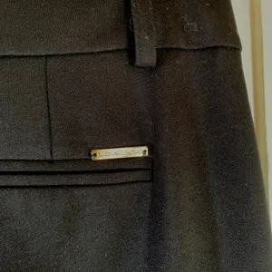 Michael Kors Women Black Ankle Dress Pants Gold Hardware Stretch Size 6 Nautical thumbnail 5