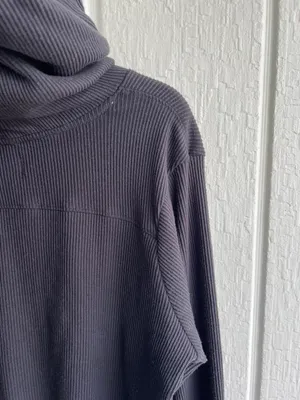 Hurley Pullover thumbnail 3