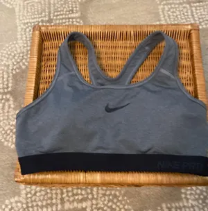Nike Sports Bra thumbnail 1