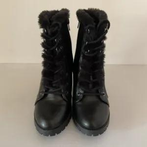 Express Faux Fur Trimmed Black Chunky Heeled Combat Platform Boots Sz 7 thumbnail 5