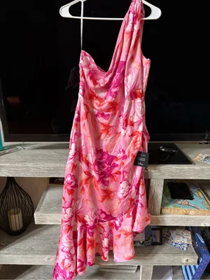Lulu's Pink & Coral Floral One-Shoulder Midi Dress thumbnail 6