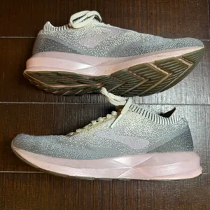 Brooks Levitate 3 Womens Running Shoes Grey Pink 1202791B060 Size 7.5 thumbnail 7