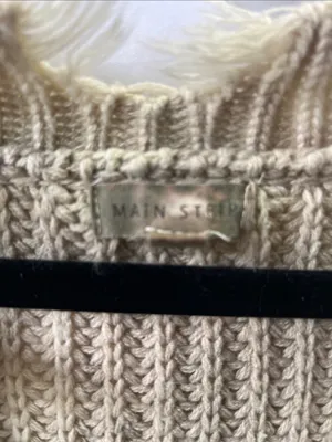 Main Strip Distressed V-Neck Chunky Sweater - Cream thumbnail 3