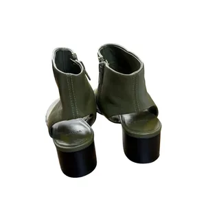 ✨ Vince Ada Leather‎ Toe-Ring Block Heel Sandals 7.5M ✨ thumbnail 4