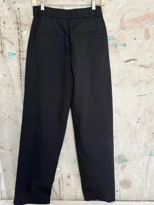 Abercrombie & Fitch Sloane Tailored Wide Leg Pleated Pants Curve Love in Black thumbnail 4