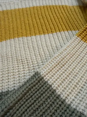 Moon & Madison Cropped Waffle-Knit Crewneck Sweater in Cream Mustard Olive small thumbnail 3