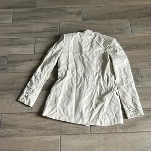 Cream blazer with shoulder pads Size M thumbnail 4