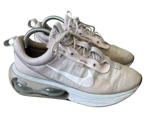 Nike Women's 9.5 Air Max 2021‎ BarelyRose Pink Running Sneaker Shoes DA1923-600 thumbnail 1