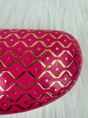 Used Pink Hard Shell Clam Shell Sunglasses Case Travel Storage thumbnail 7