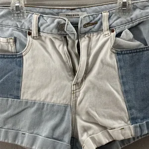 Pacsun Women Denim Blue Patched Mom Shorts‎ Y2K size 25 thumbnail 3