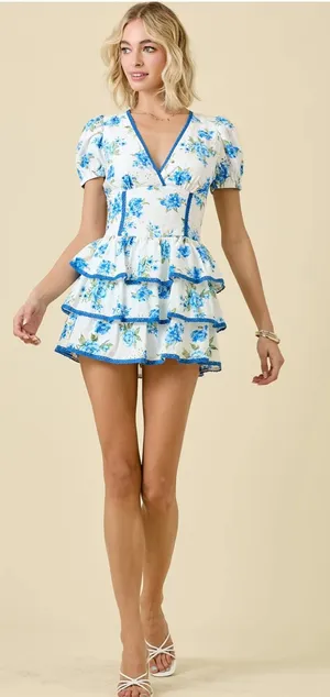 Blue floral romper Size M thumbnail 1