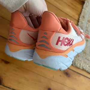 HOKA Clifton 8 women's running shoes in coral 9.5 thumbnail 4