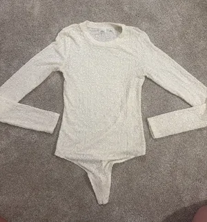 Aritzia Wilfred Cream Embroidered Lace one piece long sleeve bodysuit thumbnail 1