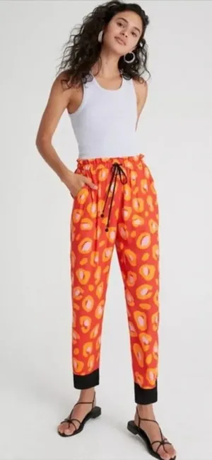 ANTHROPOLOGIE Farm Rio Hestia Leopard Print Jogger Pants Crop Animal Red thumbnail 1