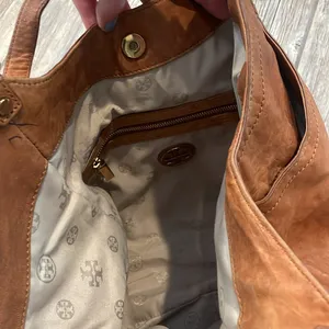 Tory Burch Brown Leather Tote with Slouchy Design and Brass Hardware thumbnail 6