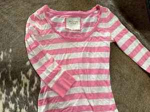 Abercrombie Pink tee thumbnail 3