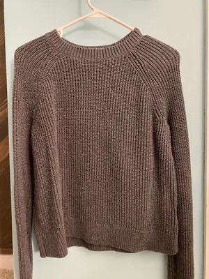 Sweater thumbnail 1