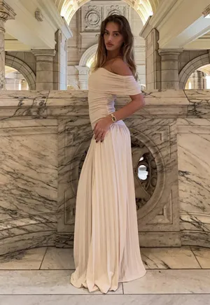 NWT lioness field of dreams oatmeal maxi dress. Size Medim thumbnail 7